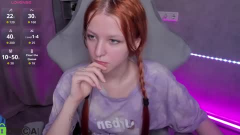 Snapshot of emma_dusk chatting on 15, 5, 2026 Emma online show from 15, 5, 2026
