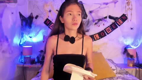 emma_jhoons online show from 5, 10, 2025