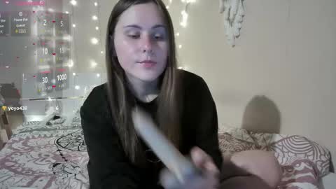 Snapshot of emma_just chatting on 13, 9, 2025 emma_just online show from 13, 9, 2025