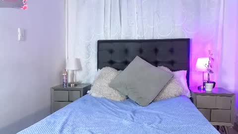 Snapshot of emma_martiin chatting on 16, 7, 2026 Im Emma online show from 16, 7, 2026