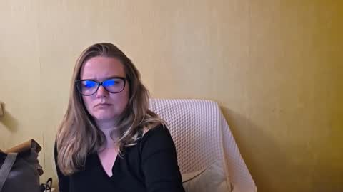 emma_misty_ online show from 6, 10, 2025