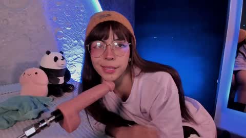 Snapshot of emma_nakamura chatting on 26, 1, 2025 online show from 26, 1, 2025