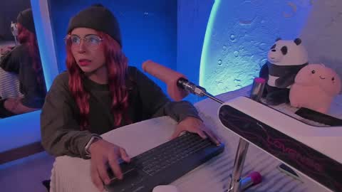 Snapshot of emma_nakamura chatting on 28, 1, 2025 online show from 28, 1, 2025