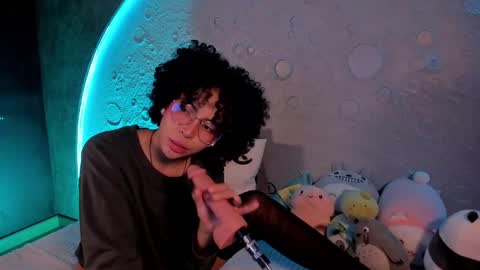 Snapshot of emma_nakamura chatting on 24, 2, 2025 online show from 24, 2, 2025