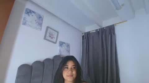 emma_saenz01 online show from 7, 7, 2026