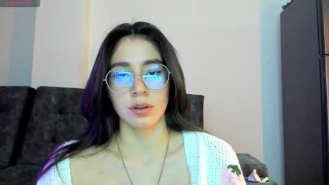 Snapshot of emma_sandovaal chatting on 3, 12, 2024 Emma online show from 3, 12, 2024
