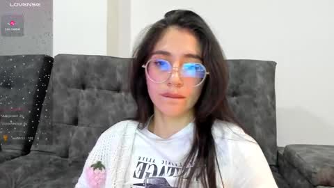 Snapshot of emma_sandovaal chatting on 3, 12, 2024 Emma online show from 3, 12, 2024