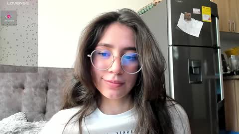 Snapshot of emma_sandovaal chatting on 12, 12, 2024 Emma online show from 12, 12, 2024