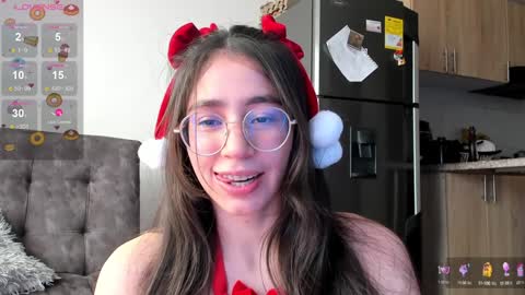 Snapshot of emma_sandovaal chatting on 21, 12, 2024 Emma online show from 21, 12, 2024