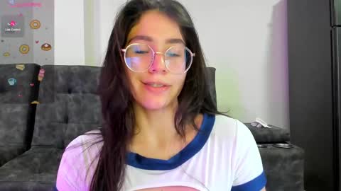 Snapshot of emma_sandovaal chatting on 24, 2, 2025 Emma online show from 24, 2, 2025