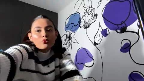 Snapshot of emma_thompson1 chatting on 17, 3, 2026 Emma online show from 17, 3, 2026