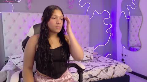 Snapshot of emma_visconti chatting on 20, 10, 2025 emma_visconti online show from 20, 10, 2025