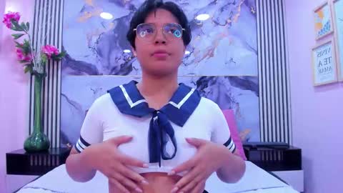 Emma  online show from 9, 10, 2025