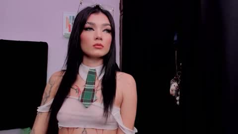 Emma  online show from 21, 11, 2025