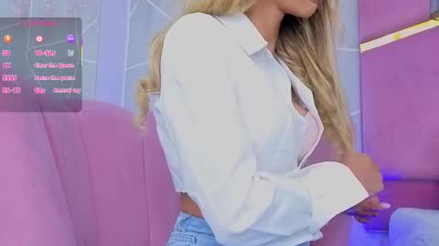 Snapshot of emmacortez chatting on 12, 9, 2025 emma cortez online show from 12, 9, 2025