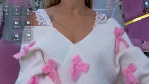 Snapshot of emmacortez chatting on 14, 10, 2025 emma cortez online show from 14, 10, 2025
