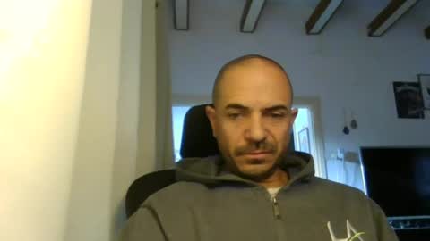 Snapshot of emmagold123 chatting on 4, 12, 2024 Ariel online show from 4, 12, 2024