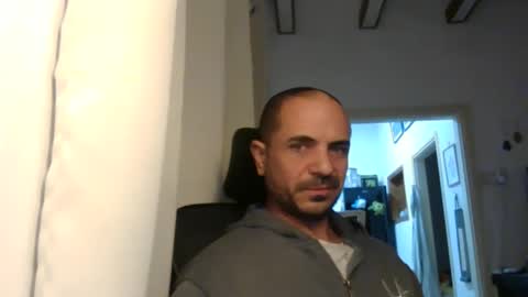 Snapshot of emmagold123 chatting on 27, 12, 2024 Ariel online show from 27, 12, 2024