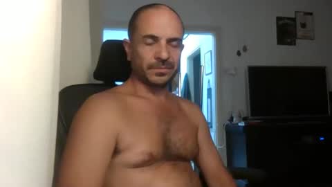 Snapshot of emmagold123 chatting on 3, 10, 2025 Ariel online show from 3, 10, 2025