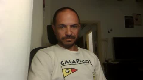 Snapshot of emmagold123 chatting on 12, 10, 2025 Ariel online show from 12, 10, 2025