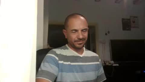 Snapshot of emmagold123 chatting on 20, 10, 2025 Ariel online show from 20, 10, 2025