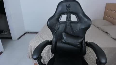 Jennifer online show from 22, 3, 2026