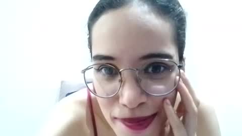 Snapshot of emmaguanaof chatting on 15, 12, 2024 Emma online show from 15, 12, 2024