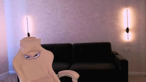 Emma online show from 9, 4, 2026