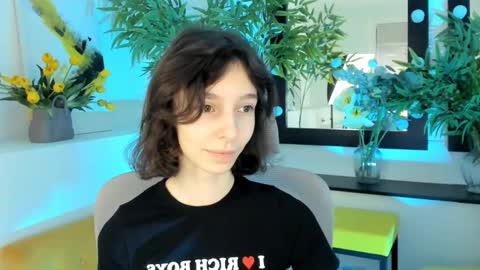 Snapshot of emmanuellbrown chatting on 12, 11, 2025 emmanuellbrown online show from 12, 11, 2025