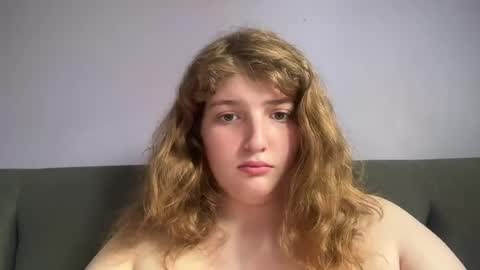 emmarolls123 online show from 22, 7, 2026