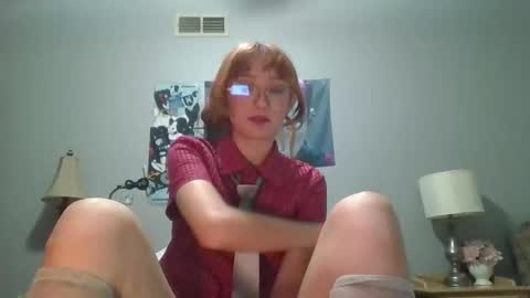 Snapshot of emmarose2000s chatting on 11, 6, 2026 emmarose2000s online show from 11, 6, 2026