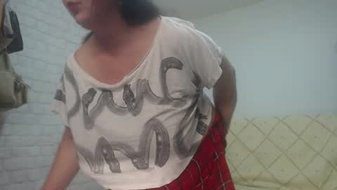 emmasquirt69 online show from 13, 2, 2025