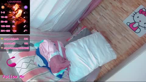 Snapshot of emmasummers469 chatting on 27, 12, 2024 Emma online show from 27, 12, 2024