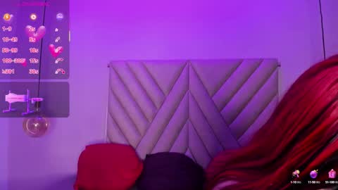 Snapshot of emmaswift1 chatting on 4, 10, 2025 Emma online show from 4, 10, 2025