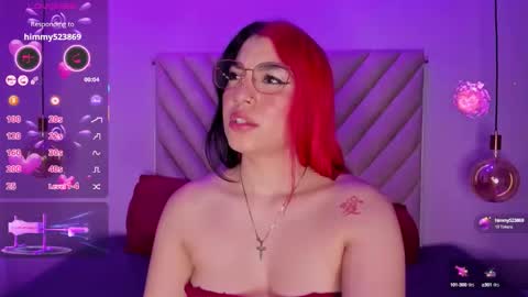 Snapshot of emmaswift1 chatting on 6, 10, 2025 Emma online show from 6, 10, 2025