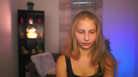 Emmie online show from 25, 10, 2025