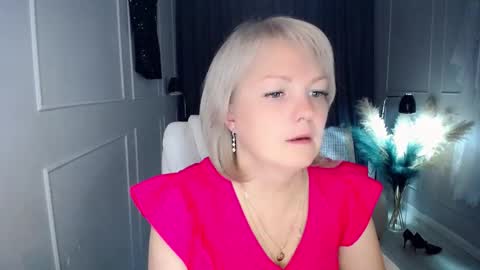 emmmam online show from 10, 9, 2025