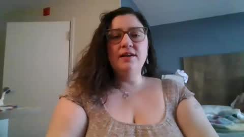 Snapshot of emmthaluscious chatting on 6, 1, 2025 emmthaluscious online show from 6, 1, 2025