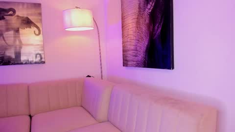 Emmy Heart online show from 5, 3, 2026