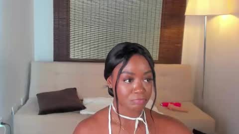 emmy_jacksson online show from 12, 3, 2025