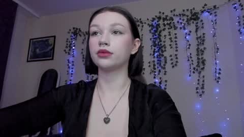 Snapshot of emmy_m00n chatting on 3, 12, 2024 Emily Johny online show from 3, 12, 2024