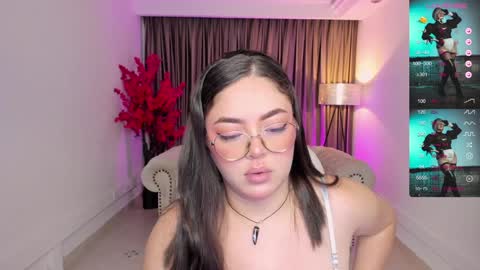 Snapshot of emmy_walker1 chatting on 28, 1, 2025 Emmy Walker online show from 28, 1, 2025