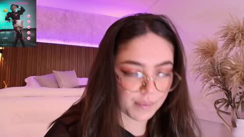 Snapshot of emmy_walker1 chatting on 10, 3, 2025 Emmy Walker online show from 10, 3, 2025