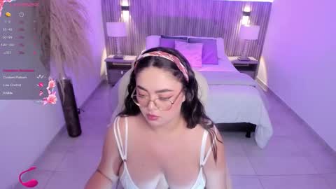 Snapshot of emmy_walker1 chatting on 29, 9, 2025 Emmy Walker online show from 29, 9, 2025