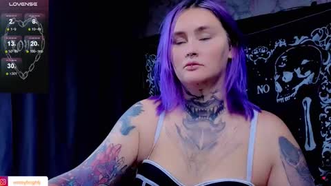 Emmy Bright     50  online show from 19, 9, 2025