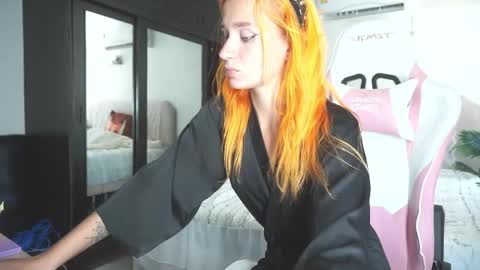 Emmylie online show from 13, 4, 2026