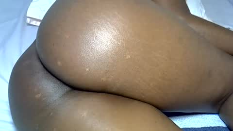 Snapshot of empress_vira chatting on 17, 7, 2026 senga online show from 17, 7, 2026