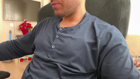 Emre online show from 2, 2, 2025