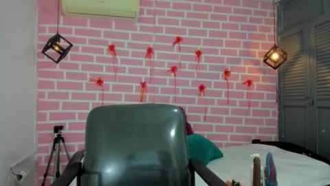 Emy online show from 6, 3, 2025