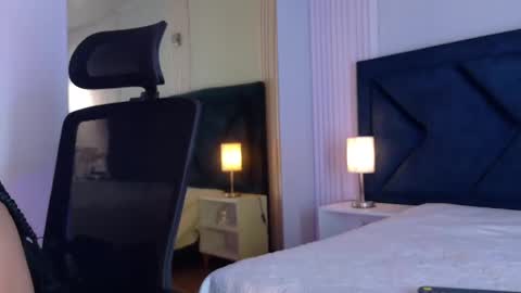 Emy online show from 13, 9, 2025